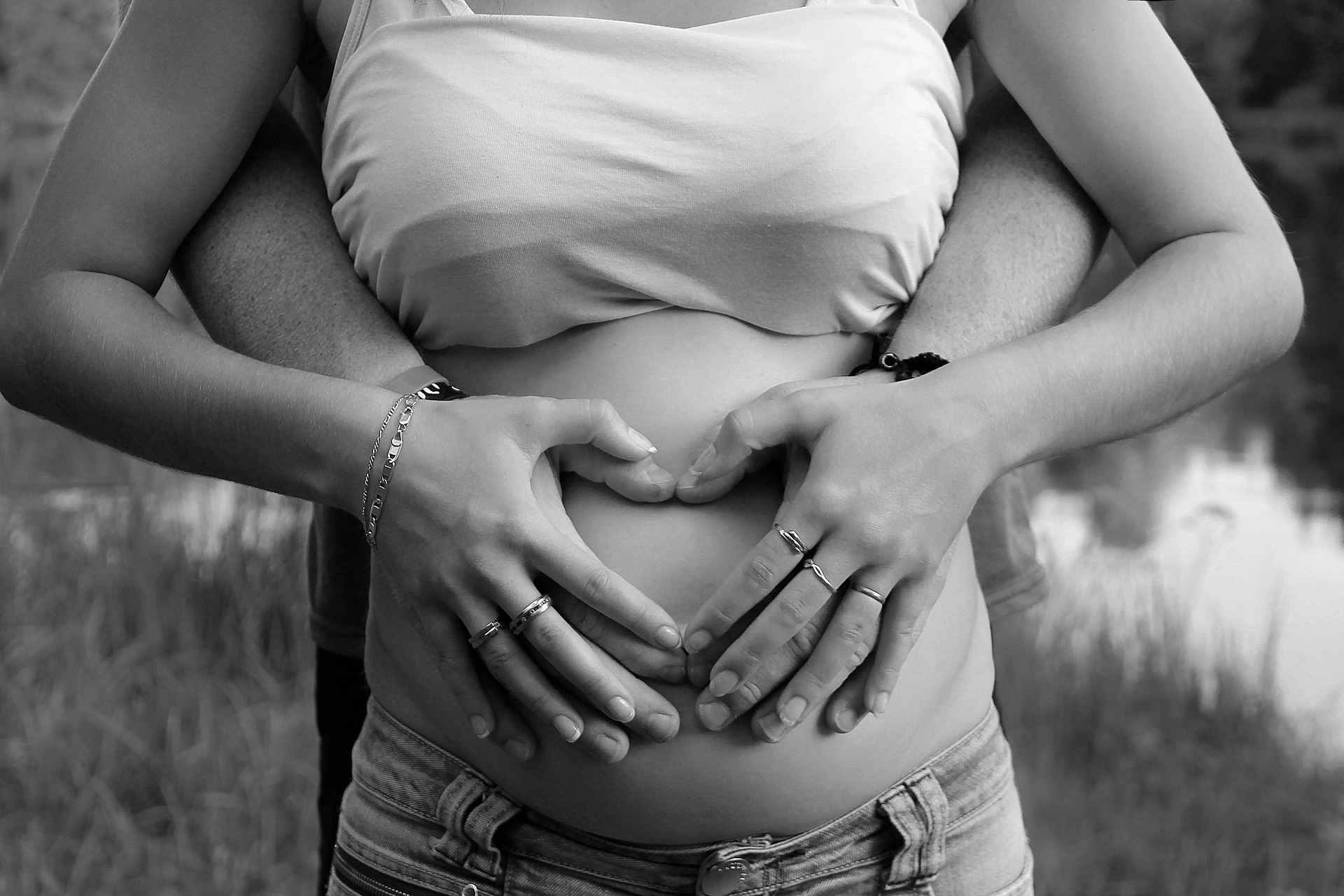 5 znaków ostrzegawczych, które mogą wskazywać na powikłania ciąży