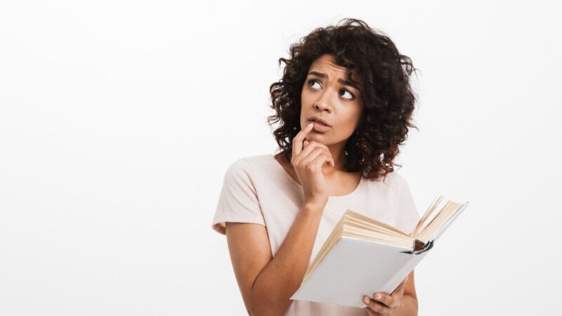 Byłaby czy była by – poprawny zapis form czasownika