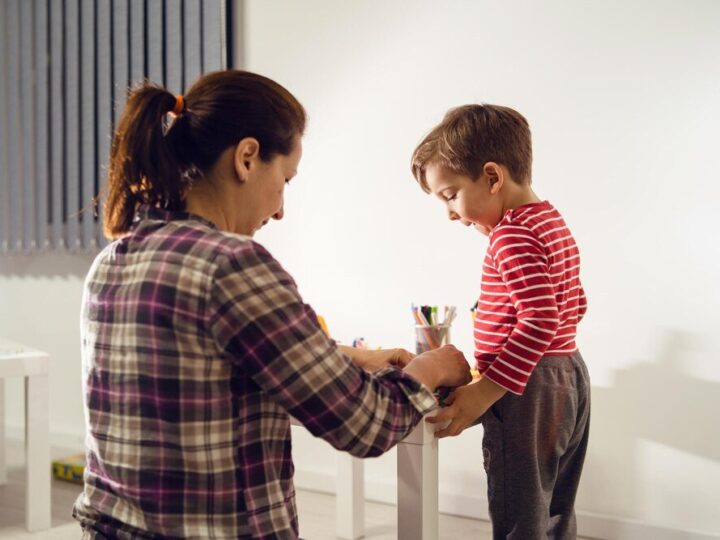 Czy osoba samotna może adoptować dziecko – wymogi i procedura