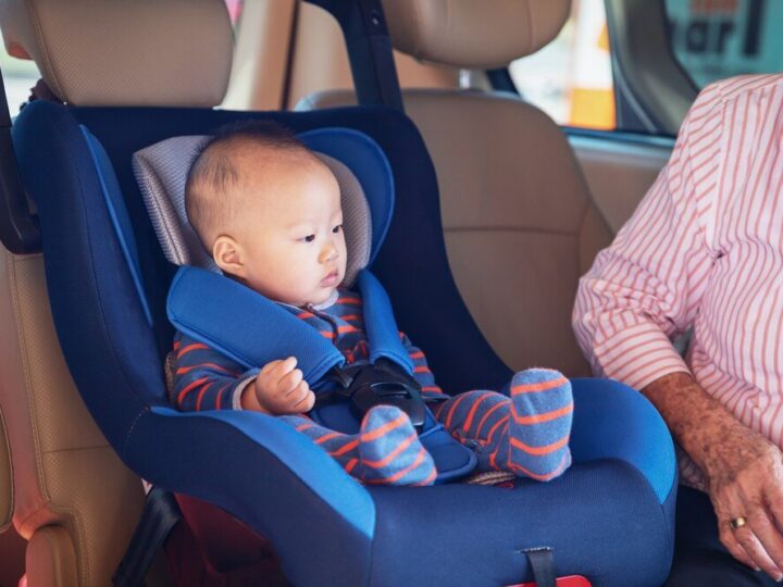 Foteliki samochodowe dla dzieci: jak testy ADAC wpływają na wybór