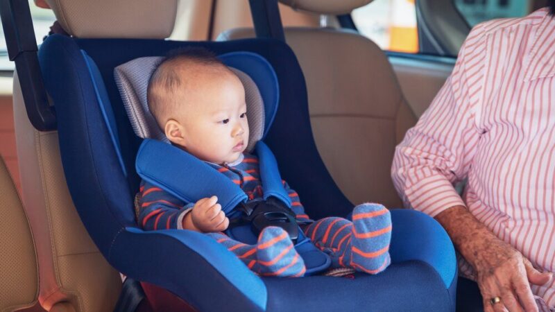 Foteliki samochodowe dla dzieci: jak testy ADAC wpływają na wybór