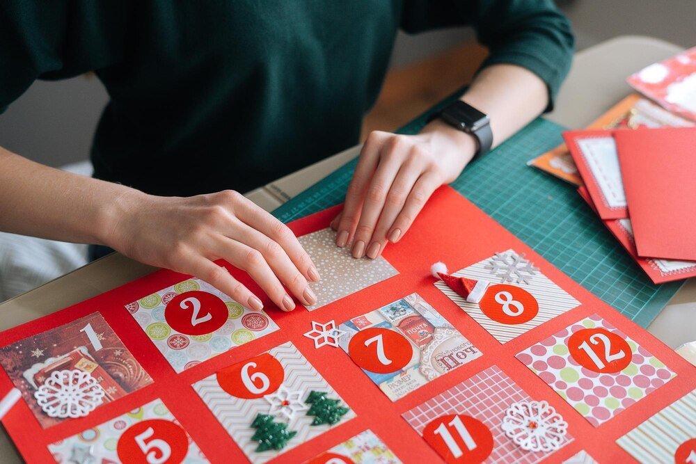 Jak zrobić kalendarz adwentowy z papieru – proste pomysły krok po kroku
