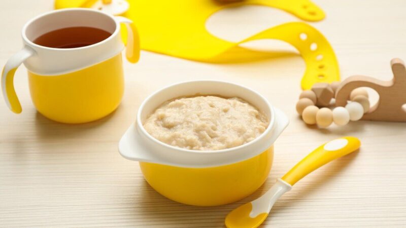 Jakie kaszki dla niemowlaka – poradnik dla rodziców