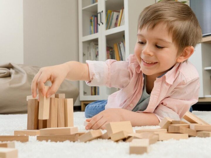 Najlepsze klocki konstrukcyjne dla trzylatka: co wybrać?