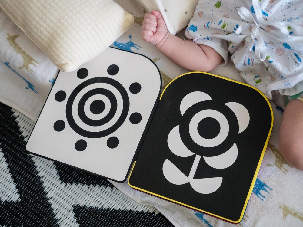 Pierwsze zabawki dla noworodka: Jakie wybrać?