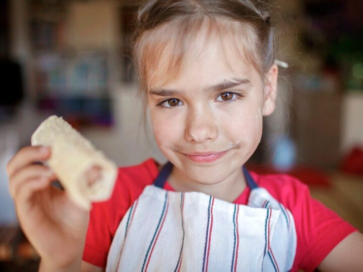Ser żółty w diecie dziecka: od kiedy można podawać?