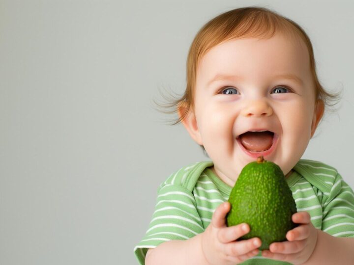 Awokado dla niemowlaka: kiedy wprowadzić do diety i jak podawać