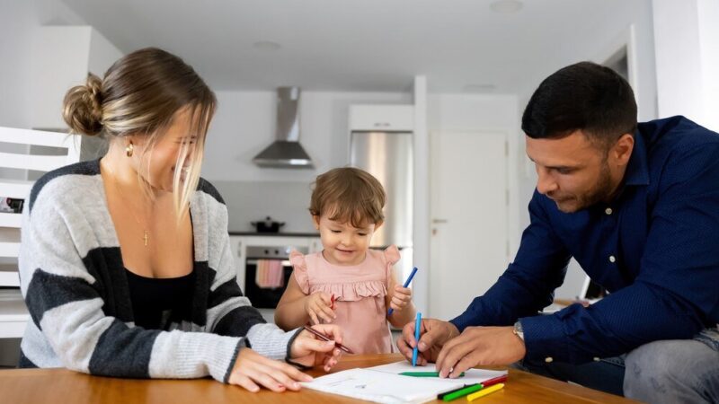 Czy opieka naprzemienna jest dobra dla dziecka – plusy i minusy rozwiązania