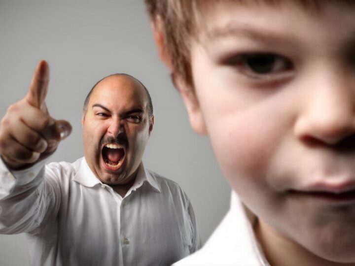 Jak przestać krzyczeć na dzieci – skuteczne sposoby zmiany nawyków