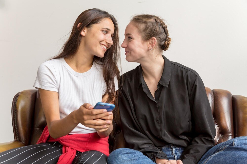 Jak rozmawiać z nastolatką – praktyczne wskazówki dla rodziców