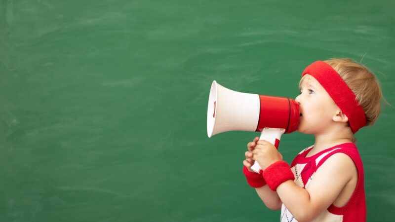 Kiedy dziecko powinno mówić – normy rozwojowe i niepokojące sygnały