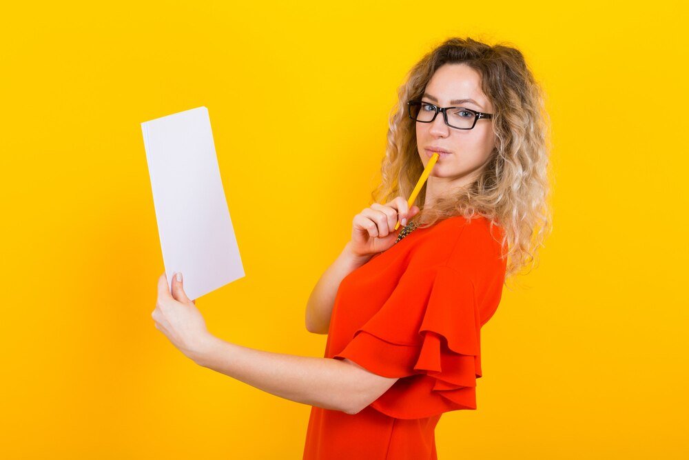 Liśćmi czy liściami – która forma jest poprawna?