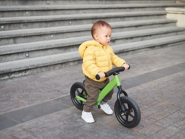 Ranking rowerków biegowych dla 2-latków – jaki model wybrać?