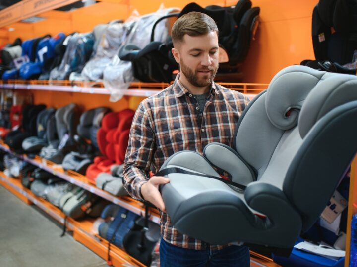 Nowy sklep z fotelikami na rynku: 50% dochodów na cele charytatywne!