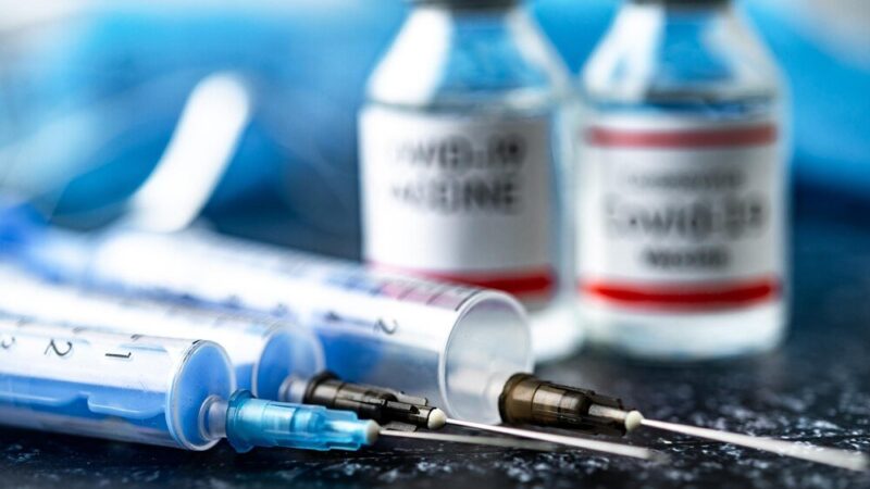 Szczepionki na NFZ czy skojarzone – forum, doświadczenia rodziców i opinie